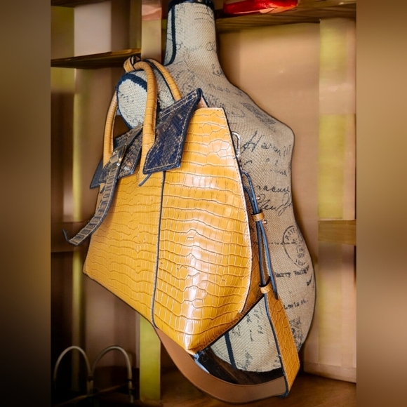 QIWANG Luxury Top-Handle Bag W/Embossed Crocodile Cowhide - Picture 8 of 16